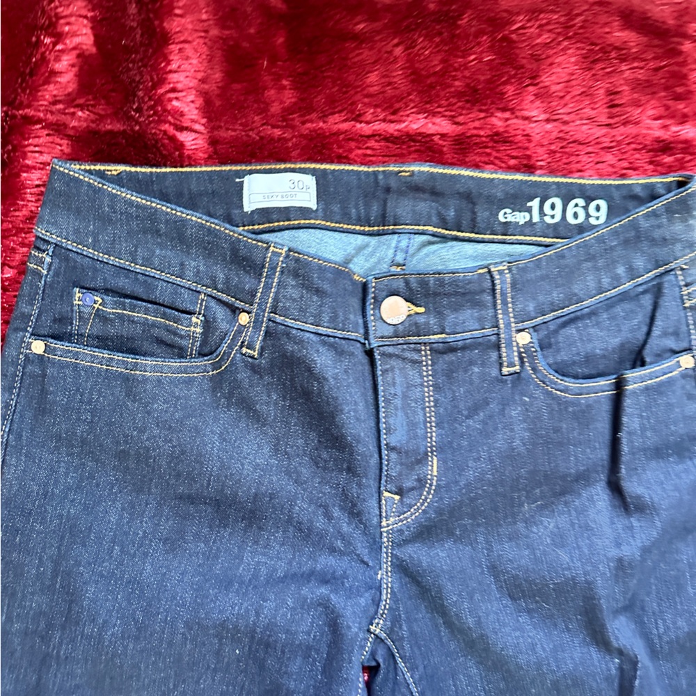 Gap Petite Bootcut size 30